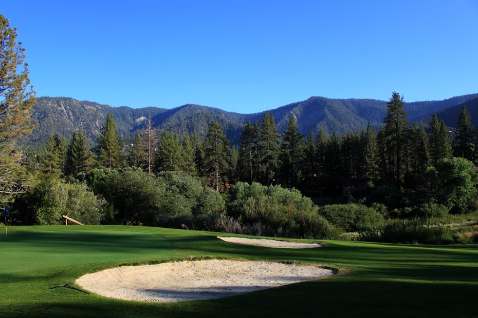 Sand bunker with mountain view at Pine Mountain Club golf course