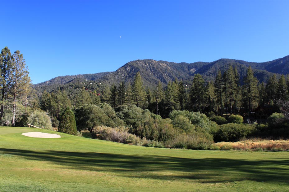 Rolling fairway at Pine Mountain Club golf course