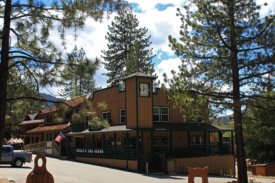 Pine Mountain Club village businesses along a quiet mountain street