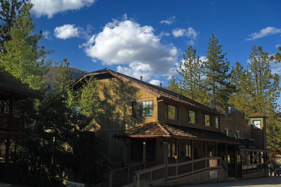 Pine Mountain Club village shops with upper balconies and mountain lodge architecture